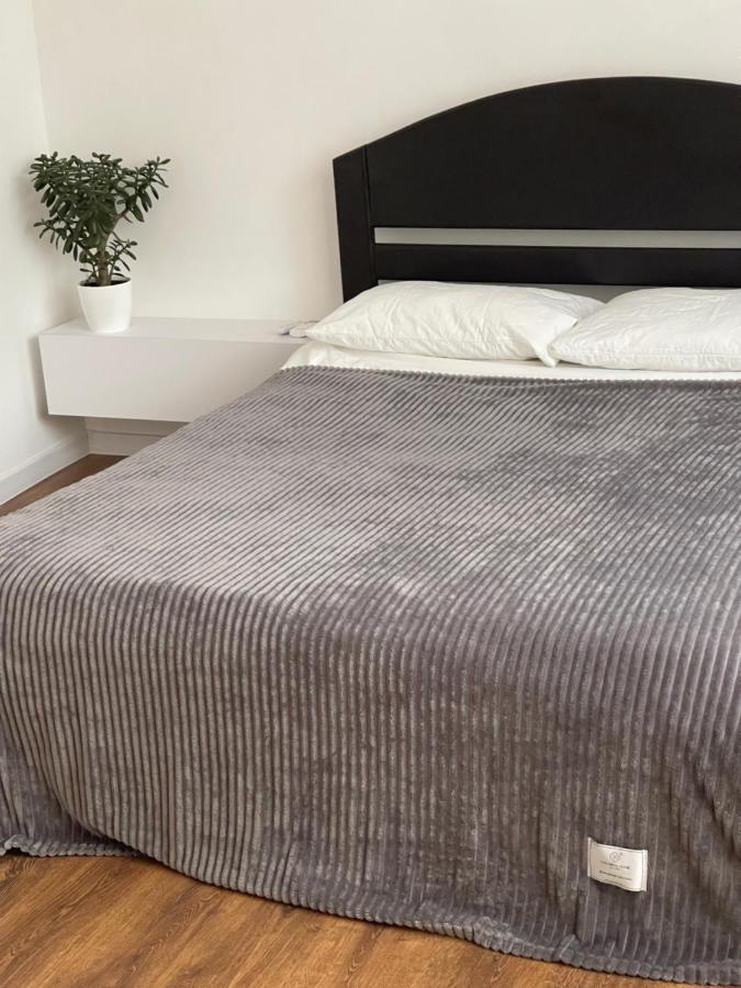 Sobornosti Apartment Poltava City Екстер'єр фото